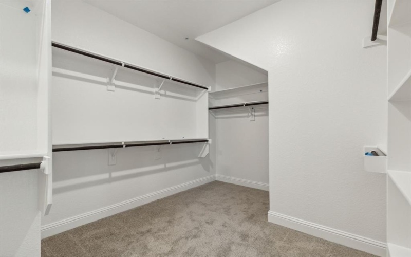 1105 Alaska, Forney, TX 75126, 5 Bedrooms Bedrooms, ,5 BathroomsBathrooms,Residential,For Sale,1105 Alaska,20951516
