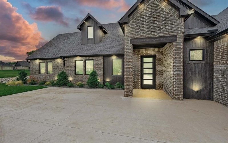 58 Lone Oak Boulevard, Pottsboro, TX 75076, 5 Bedrooms Bedrooms, ,3 BathroomsBathrooms,Residential,For Sale,58 Lone Oak Boulevard,20951613