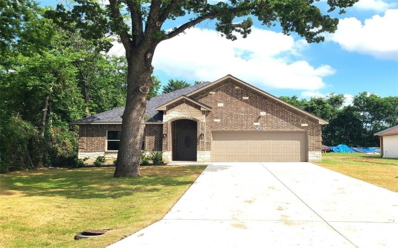 1820 Smoke Tree Lane, Dallas, TX 75253, 4 Bedrooms Bedrooms, ,3 BathroomsBathrooms,Residential,For Sale,1820 Smoke Tree Lane,20949314