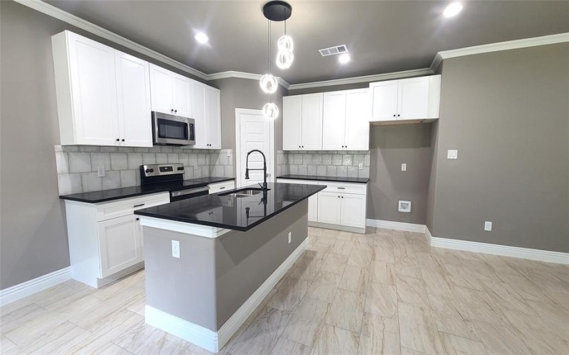 1820 Smoke Tree Lane, Dallas, TX 75253, 4 Bedrooms Bedrooms, ,3 BathroomsBathrooms,Residential,For Sale,1820 Smoke Tree Lane,20949314