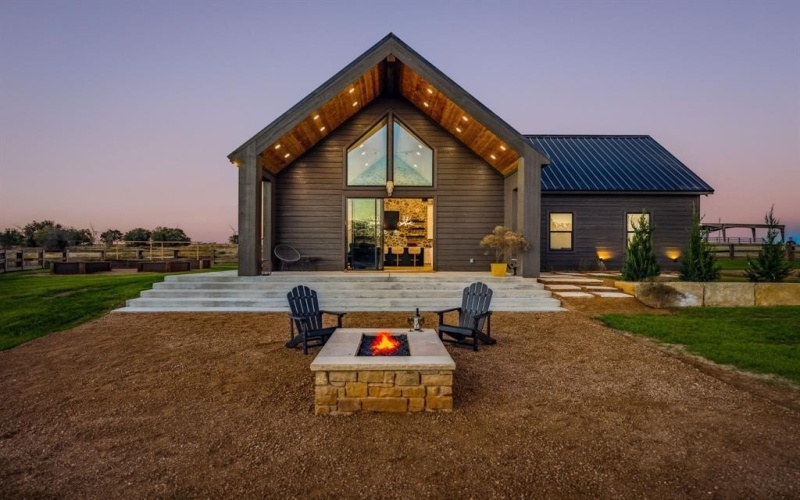 250 County Road 495 E, Desdemona, TX 76445, 3 Bedrooms Bedrooms, ,2 BathroomsBathrooms,Residential,For Sale,250 County Road 495 E,0,20950441