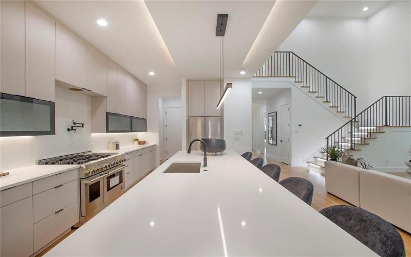 8506 Craighill Avenue, Dallas, TX 75209, 5 Habitaciones Habitaciones , ,6 BañosBaños,Residential,En Venta,8506 Craighill Avenue,20951825
