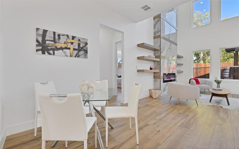 1411 Toronto Street, Dallas, TX 75212, 5 Bedrooms Bedrooms, ,3 BathroomsBathrooms,Residential,For Sale,1411 Toronto Street,20951830