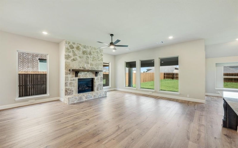 209 Claywood Drive, Glenn Heights, TX 75154, 3 Bedrooms Bedrooms, ,3 BathroomsBathrooms,Residential,For Sale,209 Claywood Drive,20951860