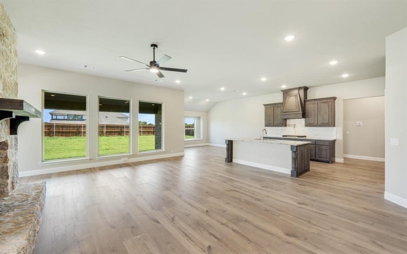 209 Claywood Drive, Glenn Heights, TX 75154, 3 Bedrooms Bedrooms, ,3 BathroomsBathrooms,Residential,For Sale,209 Claywood Drive,20951860