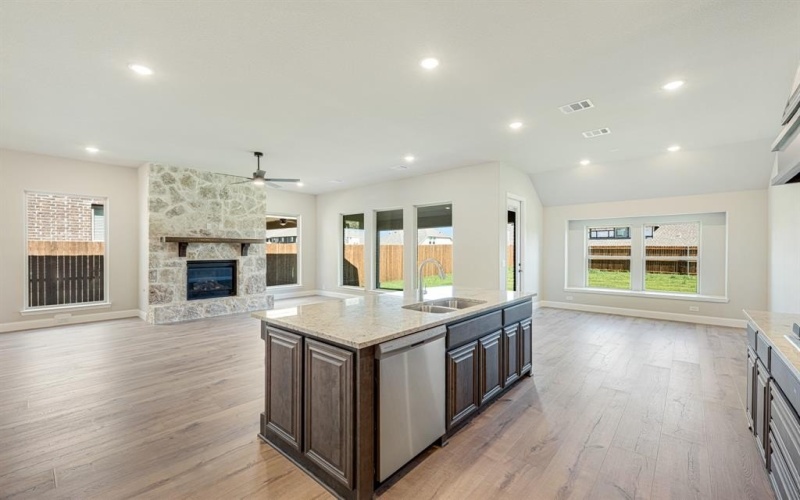 209 Claywood Drive, Glenn Heights, TX 75154, 3 Bedrooms Bedrooms, ,3 BathroomsBathrooms,Residential,For Sale,209 Claywood Drive,20951860