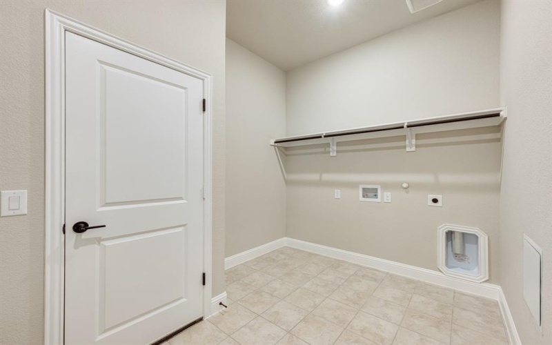 209 Claywood Drive, Glenn Heights, TX 75154, 3 Bedrooms Bedrooms, ,3 BathroomsBathrooms,Residential,For Sale,209 Claywood Drive,20951860