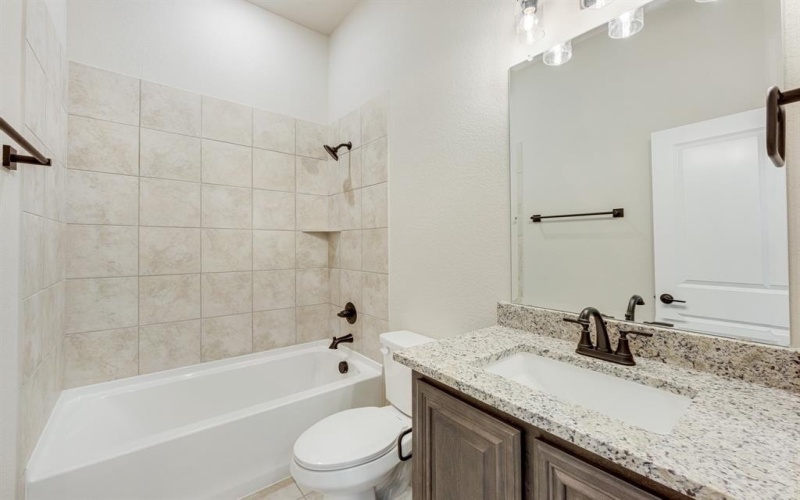 209 Claywood Drive, Glenn Heights, TX 75154, 3 Bedrooms Bedrooms, ,3 BathroomsBathrooms,Residential,For Sale,209 Claywood Drive,20951860