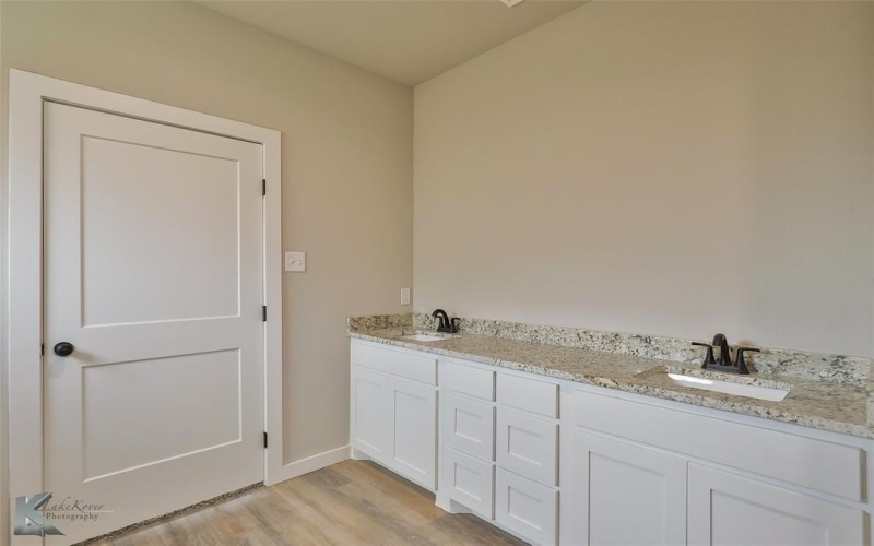 2102 Providence Drive, Abilene, TX 79601, 3 Habitaciones Habitaciones , ,2 BañosBaños,Residential,En Venta,2102 Providence Drive,20950649