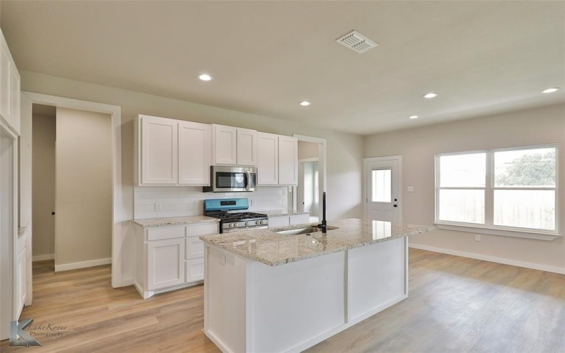 2102 Providence Drive, Abilene, TX 79601, 3 Habitaciones Habitaciones , ,2 BañosBaños,Residential,En Venta,2102 Providence Drive,20950649