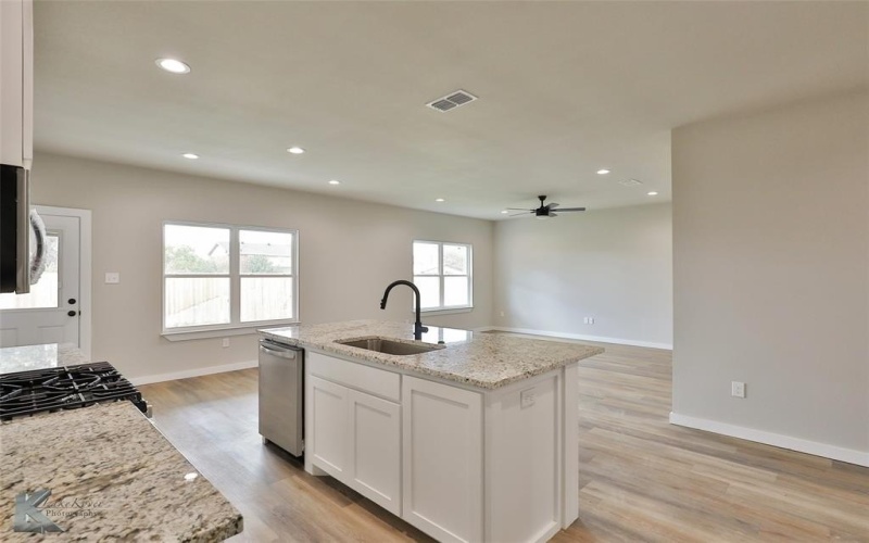 2102 Providence Drive, Abilene, TX 79601, 3 Habitaciones Habitaciones , ,2 BañosBaños,Residential,En Venta,2102 Providence Drive,20950649