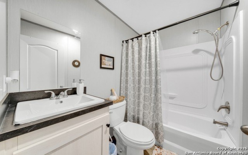 57 W Bob White Dr, Somerset, TX 78069, 3 Bedrooms Bedrooms, ,2 BathroomsBathrooms,Residential,For Sale,57 W Bob White Dr,0,1871218