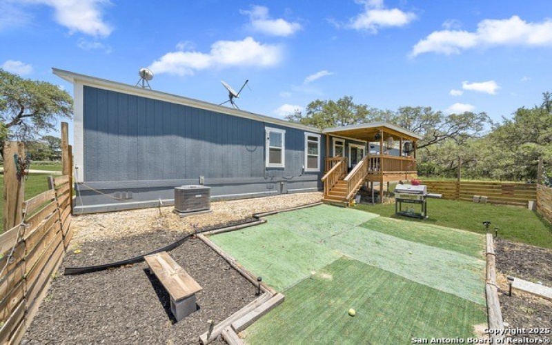 57 W Bob White Dr, Somerset, TX 78069, 3 Bedrooms Bedrooms, ,2 BathroomsBathrooms,Residential,For Sale,57 W Bob White Dr,0,1871218