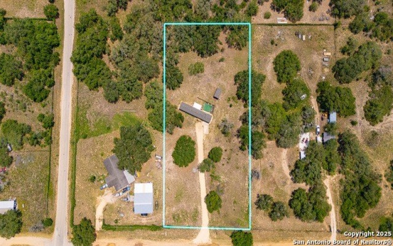 57 W Bob White Dr, Somerset, TX 78069, 3 Bedrooms Bedrooms, ,2 BathroomsBathrooms,Residential,For Sale,57 W Bob White Dr,0,1871218