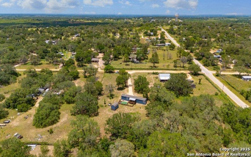 57 W Bob White Dr, Somerset, TX 78069, 3 Bedrooms Bedrooms, ,2 BathroomsBathrooms,Residential,For Sale,57 W Bob White Dr,0,1871218