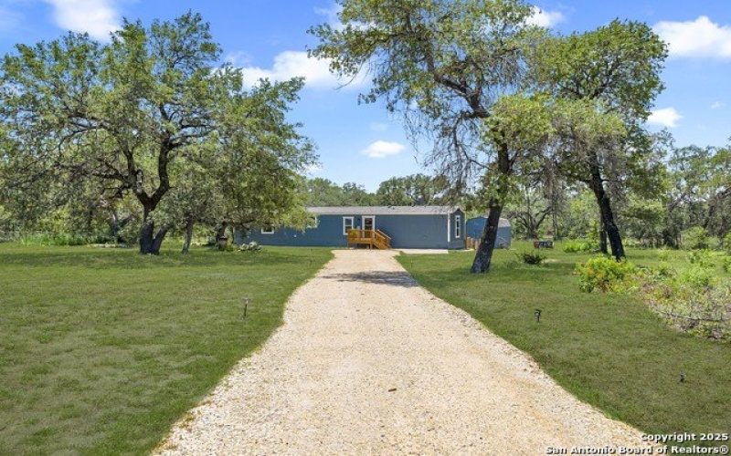 57 W Bob White Dr, Somerset, TX 78069, 3 Bedrooms Bedrooms, ,2 BathroomsBathrooms,Residential,For Sale,57 W Bob White Dr,0,1871218