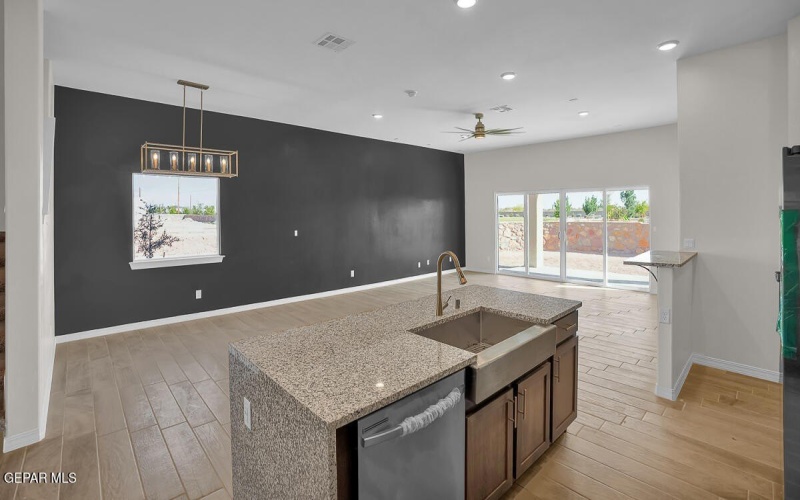 15177 Conviction Avenue, El Paso, TX 79938, 6 Habitaciones Habitaciones , ,3 BañosBaños,Residential,En Venta,15177 Conviction Avenue,923555