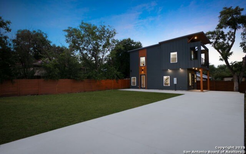 514 Dakota #3, San Antonio, TX 78203, 2 Habitaciones Habitaciones , ,2 BañosBaños,Residential,En Venta,514 Dakota,0,1871387