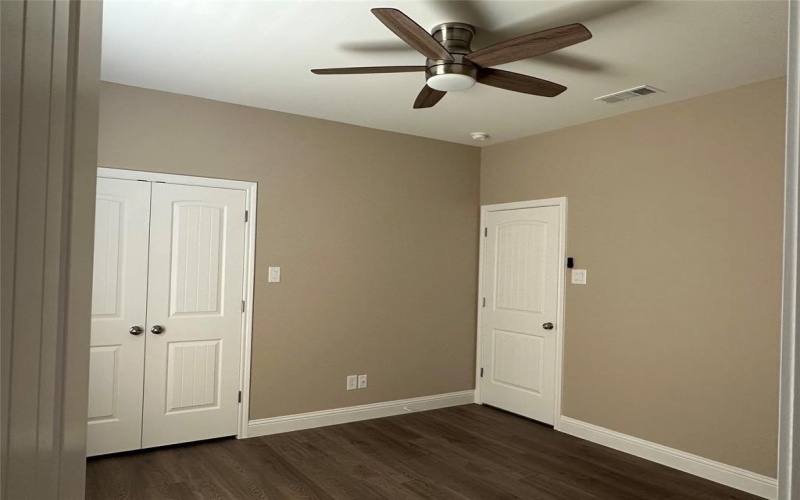 1011 S Preston Street, Ennis, TX 75119, 3 Bedrooms Bedrooms, ,2 BathroomsBathrooms,Residential,For Sale,1011 S Preston Street,20900122