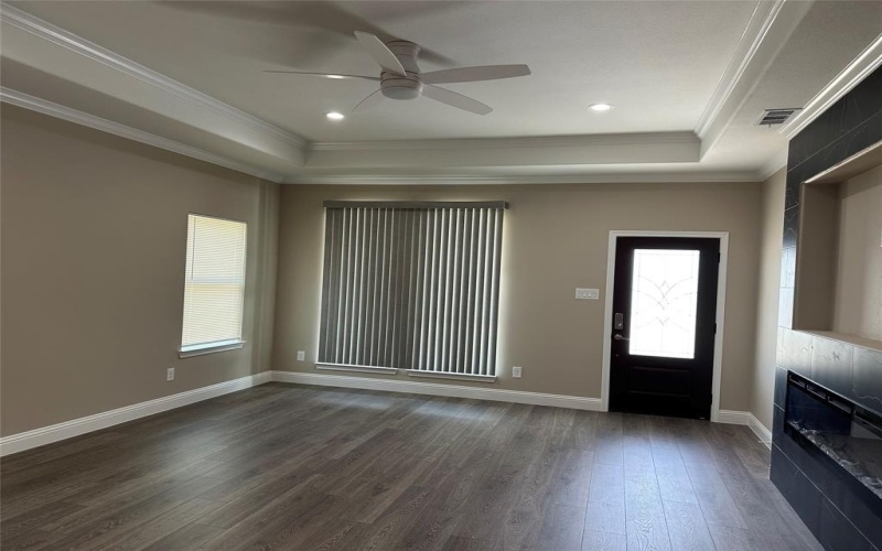 1011 S Preston Street, Ennis, TX 75119, 3 Bedrooms Bedrooms, ,2 BathroomsBathrooms,Residential,For Sale,1011 S Preston Street,20900122