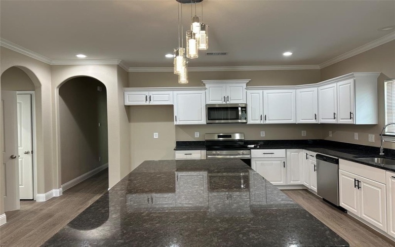 1011 S Preston Street, Ennis, TX 75119, 3 Bedrooms Bedrooms, ,2 BathroomsBathrooms,Residential,For Sale,1011 S Preston Street,20900122