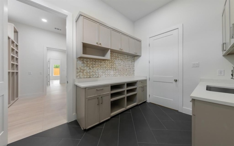 3839 Hawick Lane, Dallas, TX 75220, 5 Bedrooms Bedrooms, ,5 BathroomsBathrooms,Residential,For Sale,3839 Hawick Lane,20910404