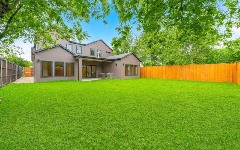 3839 Hawick Lane, Dallas, TX 75220, 5 Bedrooms Bedrooms, ,5 BathroomsBathrooms,Residential,For Sale,3839 Hawick Lane,20910404
