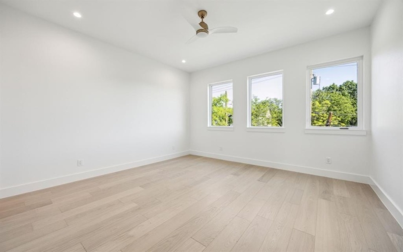 3379 Townsend Drive, Dallas, TX 75229, 4 Bedrooms Bedrooms, ,3 BathroomsBathrooms,Residential,For Sale,3379 Townsend Drive,20937997