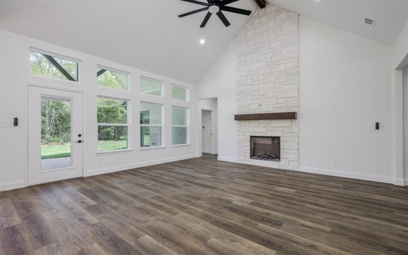 1790 (hemlock) Cr-2320, Terrell, TX 75160, 4 Bedrooms Bedrooms, ,3 BathroomsBathrooms,Residential,For Sale,1790 (hemlock) Cr-2320,20938036
