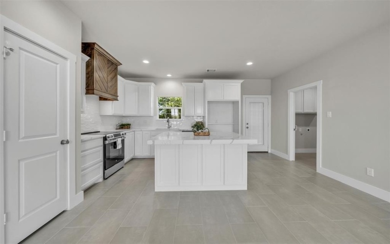 498 Cumberland Trail, Bridgeport, TX 76458, 3 Bedrooms Bedrooms, ,2 BathroomsBathrooms,Residential,For Sale,498 Cumberland Trail,20943712