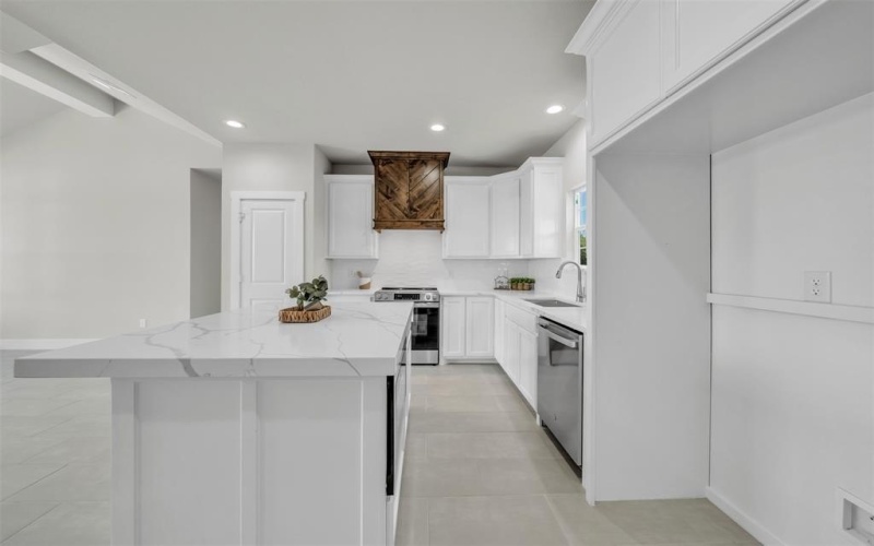 498 Cumberland Trail, Bridgeport, TX 76458, 3 Bedrooms Bedrooms, ,2 BathroomsBathrooms,Residential,For Sale,498 Cumberland Trail,20943712