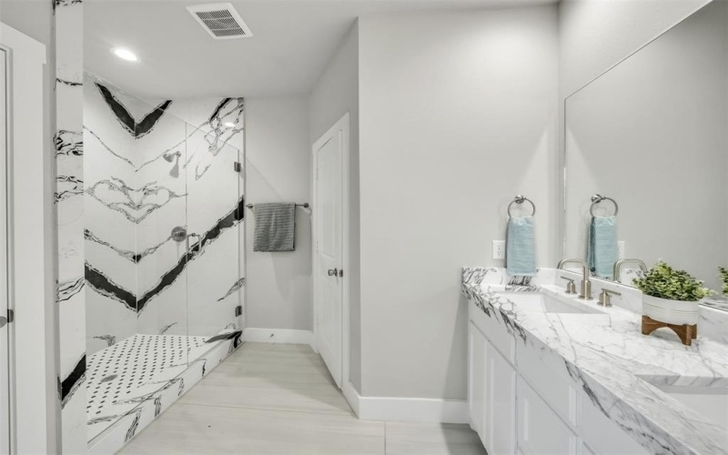 502 Cumberland Trail, Bridgeport, TX 76458, 3 Bedrooms Bedrooms, ,2 BathroomsBathrooms,Residential,For Sale,502 Cumberland Trail,20943759