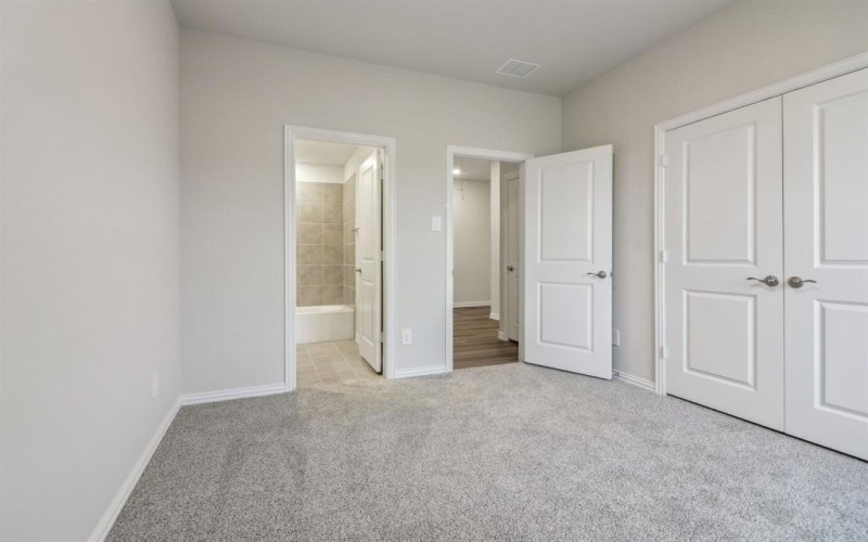 951 Lily Lane, Lavon, TX 75166, 4 Habitaciones Habitaciones , ,3 BañosBaños,Residential,En Venta,951 Lily Lane,20946060