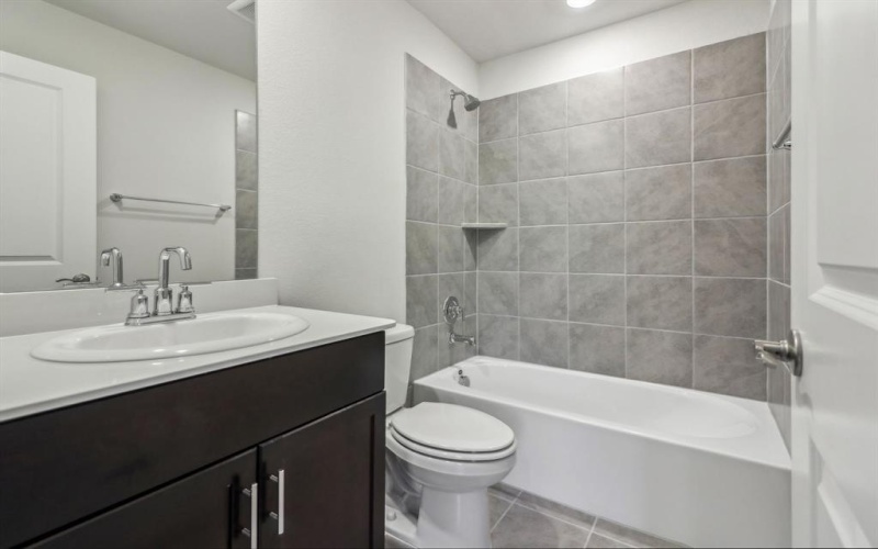 951 Lily Lane, Lavon, TX 75166, 4 Habitaciones Habitaciones , ,3 BañosBaños,Residential,En Venta,951 Lily Lane,20946060