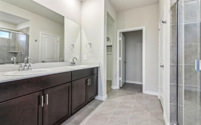 951 Lily Lane, Lavon, TX 75166, 4 Habitaciones Habitaciones , ,3 BañosBaños,Residential,En Venta,951 Lily Lane,20946060