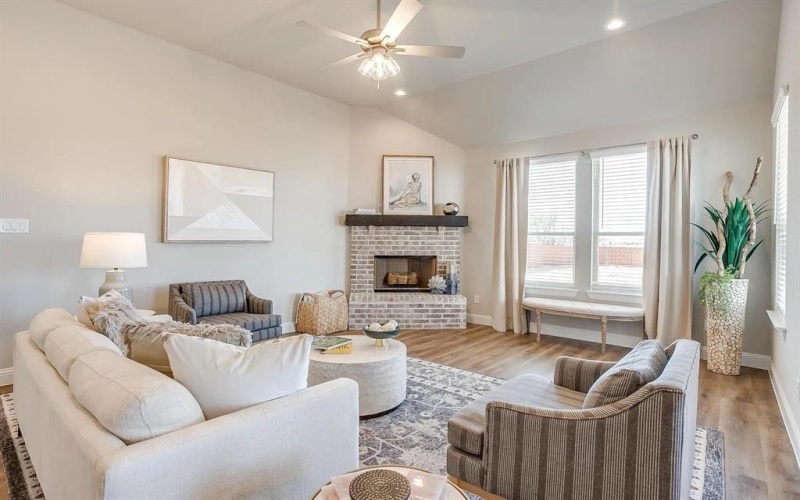 449 Smith Road, Springtown, TX 76082, 4 Bedrooms Bedrooms, ,2 BathroomsBathrooms,Residential,For Sale,449 Smith Road,20947835