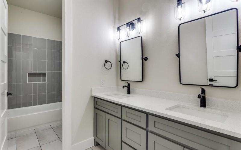 1037 Woodland Road, Weatherford, TX 76088, 3 Habitaciones Habitaciones , ,2 BañosBaños,Residential,En Venta,1037 Woodland Road,0,20949400