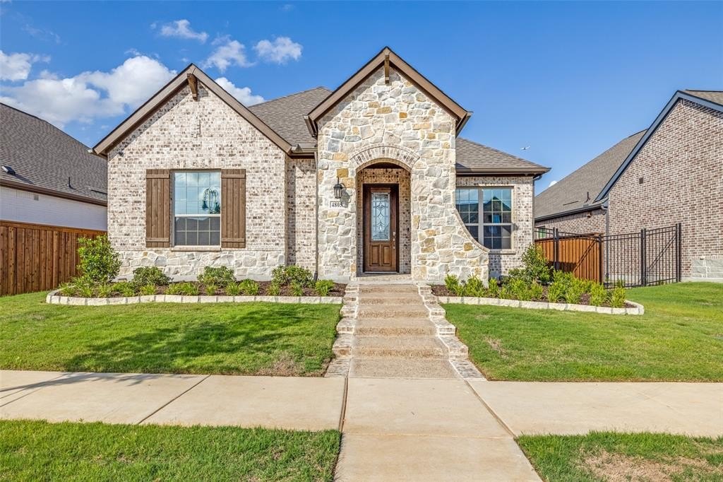 4805 Blackhawk Green Court, Arlington, TX 76005, 2 Bedrooms Bedrooms, ,2 BathroomsBathrooms,Residential,For Sale,4805 Blackhawk Green Court,0,20950640