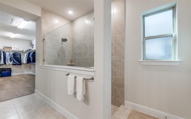 4805 Blackhawk Green Court, Arlington, TX 76005, 2 Bedrooms Bedrooms, ,2 BathroomsBathrooms,Residential,For Sale,4805 Blackhawk Green Court,0,20950640