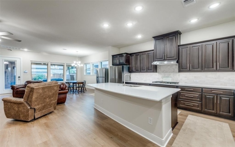 4805 Blackhawk Green Court, Arlington, TX 76005, 2 Bedrooms Bedrooms, ,2 BathroomsBathrooms,Residential,For Sale,4805 Blackhawk Green Court,0,20950640