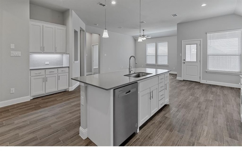 11209 ORCHARD Lane, Justin, TX 76247, 4 Bedrooms Bedrooms, ,2 BathroomsBathrooms,Residential,For Sale,11209 ORCHARD Lane,20951267