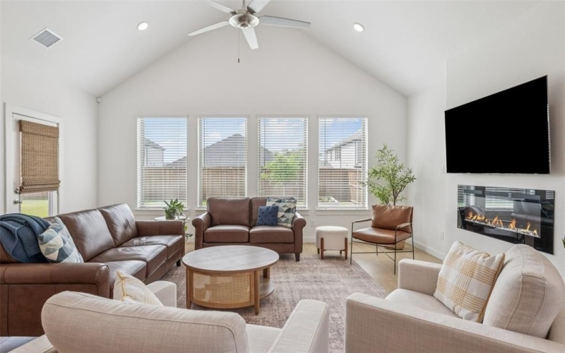 14708 Blanco Bistro Street, Fort Worth, TX 76052, 4 Habitaciones Habitaciones , ,3 BañosBaños,Residential,En Venta,14708 Blanco Bistro Street,20951553