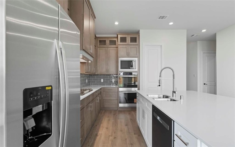 3120 Larry Lott Boulevard, Royse City, TX 75189, 5 Bedrooms Bedrooms, ,5 BathroomsBathrooms,Residential,For Sale,3120 Larry Lott Boulevard,0,20952309