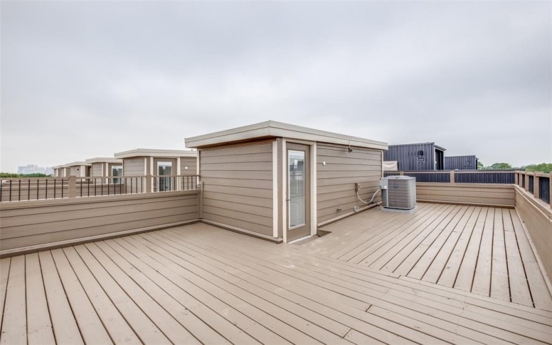 2015 N Prairie Avenue #201, Dallas, TX 75204, 2 Bedrooms Bedrooms, ,2 BathroomsBathrooms,Residential,For Sale,2015 N Prairie Avenue,20952507