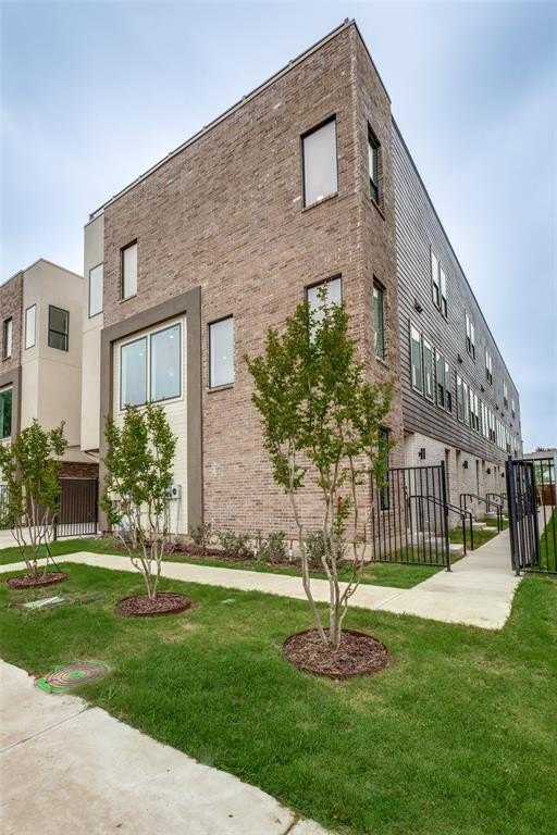 2015 N Prairie Avenue #107, Dallas, TX 75204, 2 Bedrooms Bedrooms, ,2 BathroomsBathrooms,Residential,For Sale,2015 N Prairie Avenue,20952552