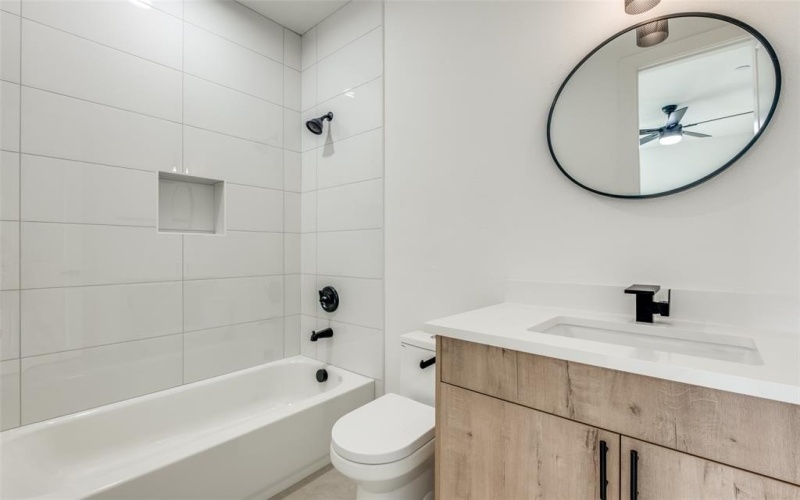 2015 N Prairie Avenue #107, Dallas, TX 75204, 2 Bedrooms Bedrooms, ,2 BathroomsBathrooms,Residential,For Sale,2015 N Prairie Avenue,20952552