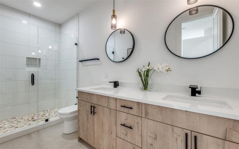 2015 N Prairie Avenue #107, Dallas, TX 75204, 2 Bedrooms Bedrooms, ,2 BathroomsBathrooms,Residential,For Sale,2015 N Prairie Avenue,20952552