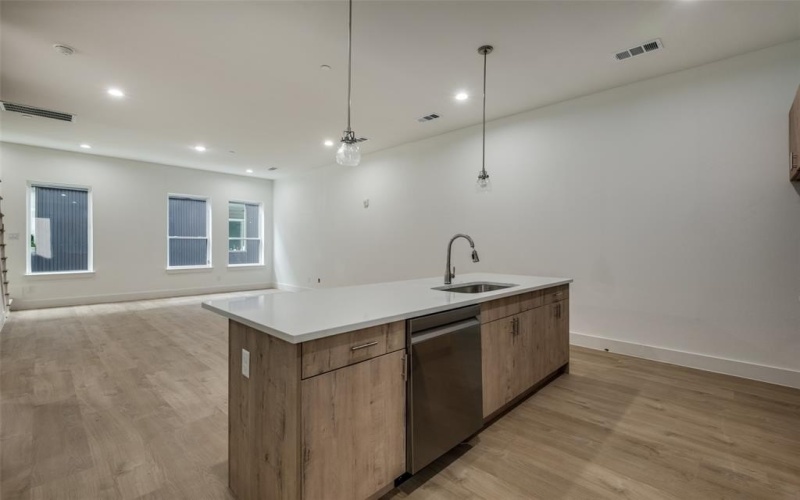 2015 N Prairie Avenue #107, Dallas, TX 75204, 2 Bedrooms Bedrooms, ,2 BathroomsBathrooms,Residential,For Sale,2015 N Prairie Avenue,20952552