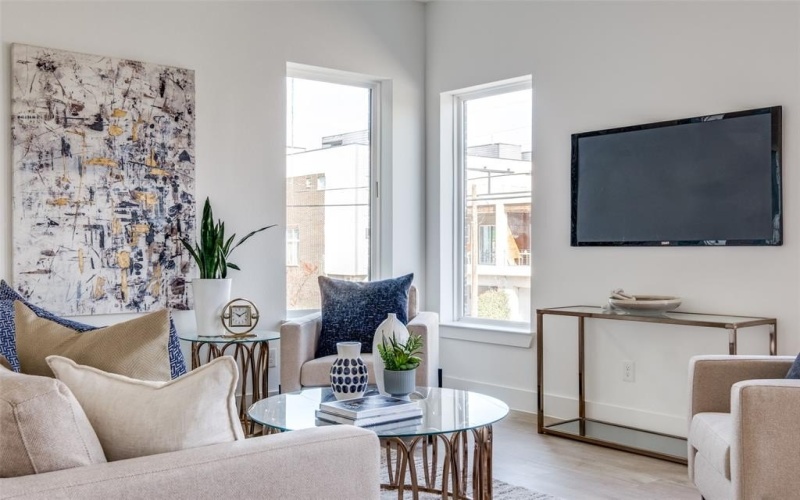 2015 N Prairie Avenue #107, Dallas, TX 75204, 2 Bedrooms Bedrooms, ,2 BathroomsBathrooms,Residential,For Sale,2015 N Prairie Avenue,20952552