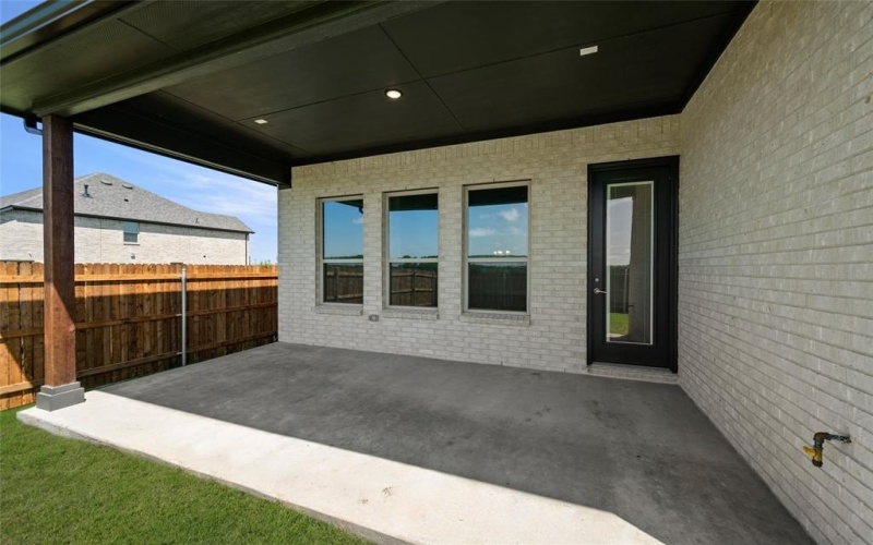 2397 Rams Horn Drive, Waxahachie, TX 75165, 4 Bedrooms Bedrooms, ,3 BathroomsBathrooms,Residential,For Sale,2397 Rams Horn Drive,20952777